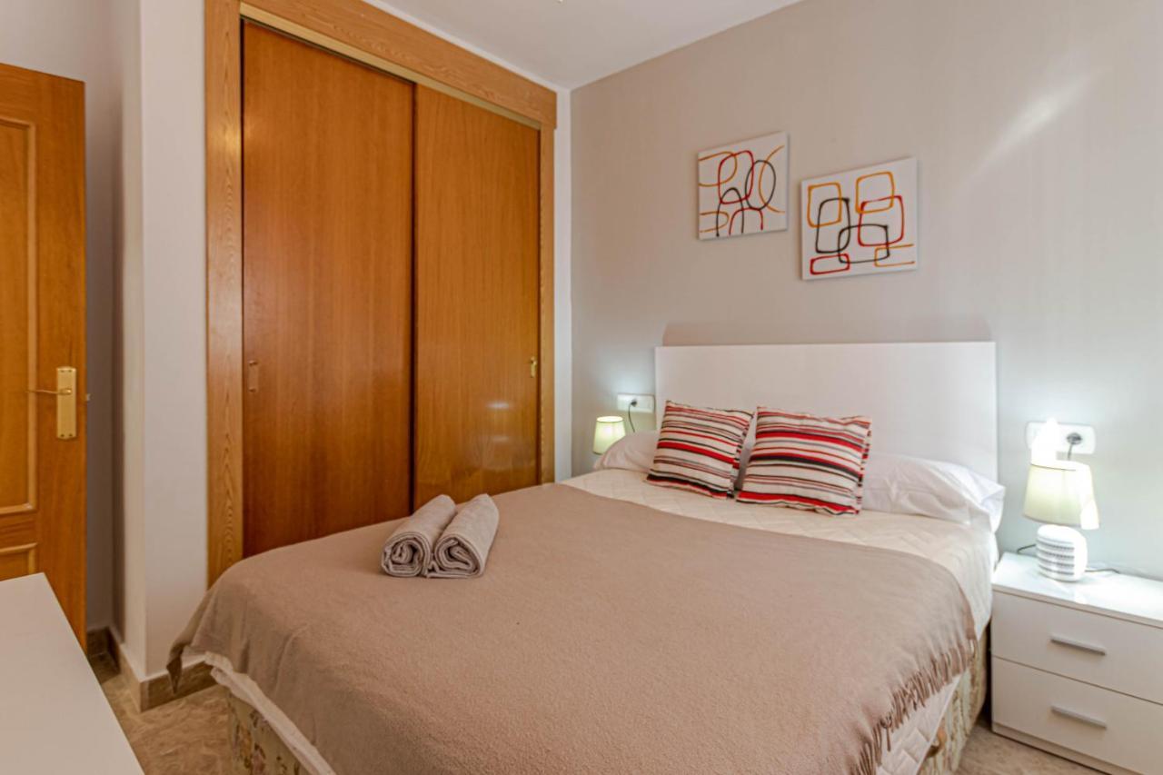 797 Holiday Rentals- Duplex Para 7 En La Carihuela A 1 Min De La Playa توريمولينوس المظهر الخارجي الصورة